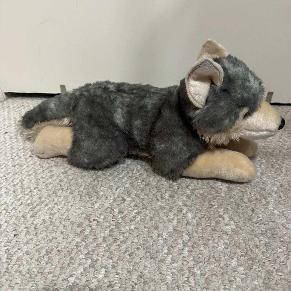 Aurora World Yellowstone National Park Gray Plush Wolf 12